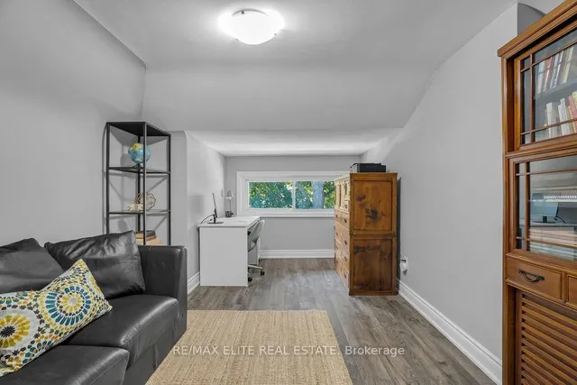 Additional image 24 of 85 Balsam Ave