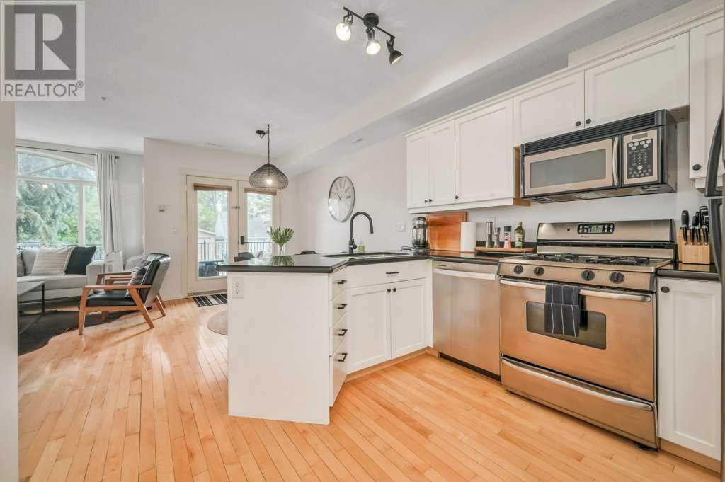 204, 2306 17B Street SW|Calgary, Alberta T2T4S8