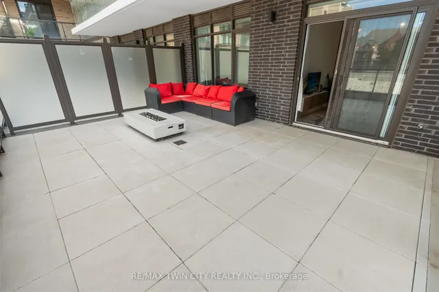 Additional image 17 of 55 Duke St Unit 228