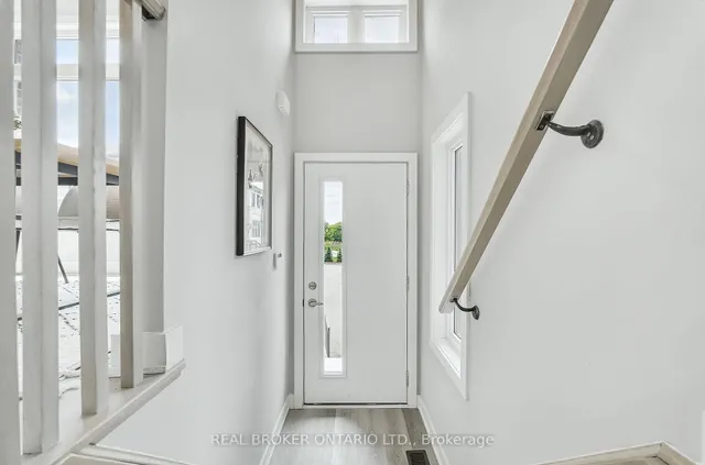 Additional image 5 of 527 Shaver Rd Unit 7