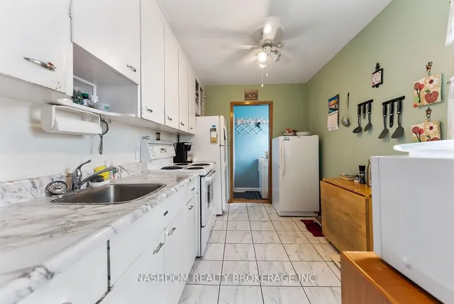 Additional image 9 of 367 Strathearne Ave