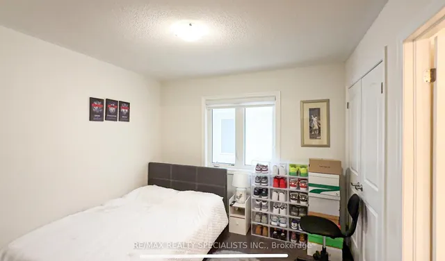 Additional image 32 of 24 Wainwright Dr