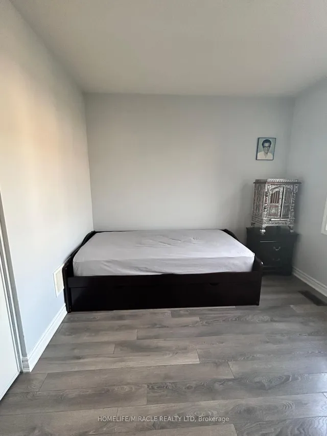 Additional image 26 of 80 Reichert Crt