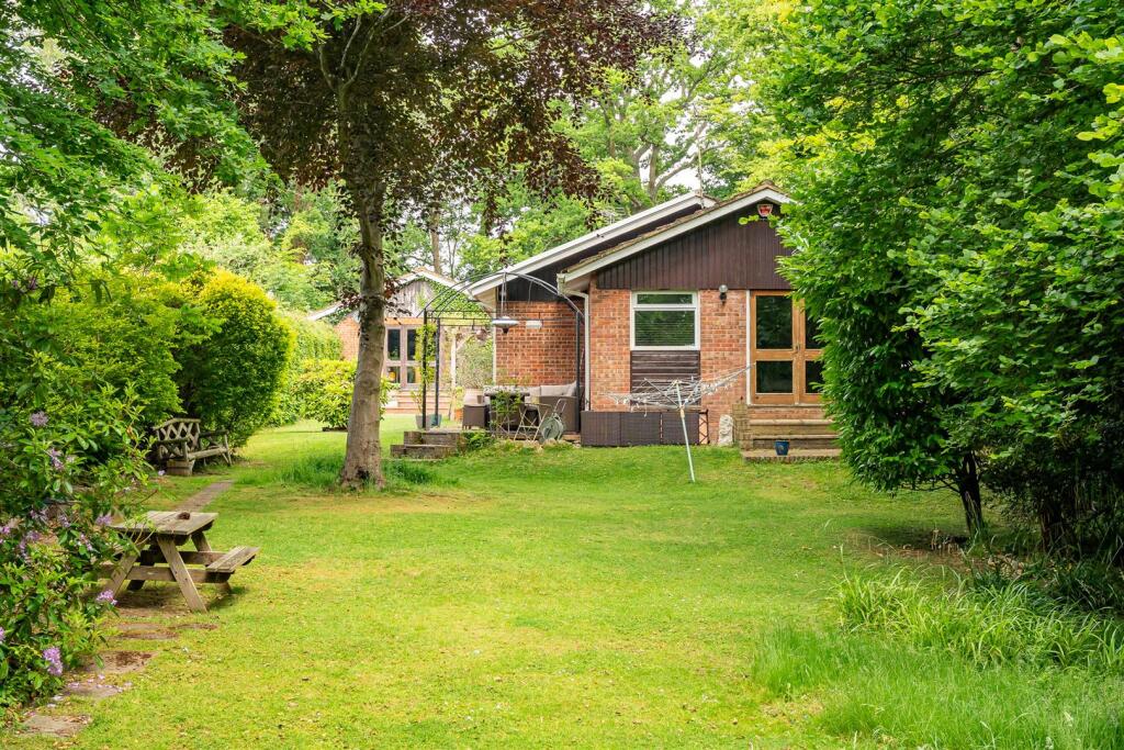 Additional image 20 of Burnham Green Road, Welwyn