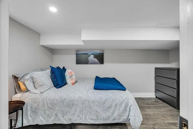 Additional image 28 of 85 Balsam Ave