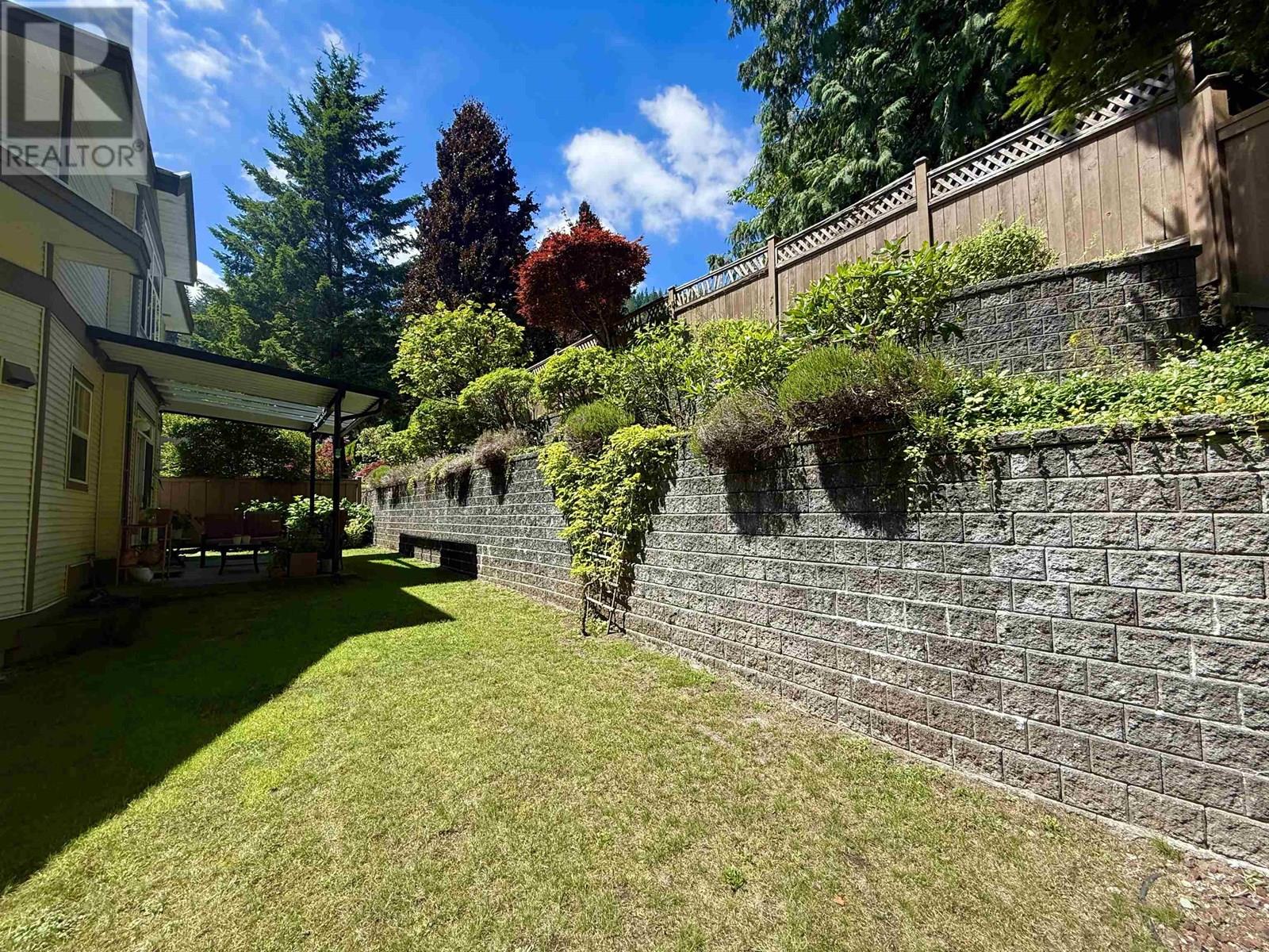 1705 ARBUTUS PLACE|Coquitlam, British Columbia V3E3K2