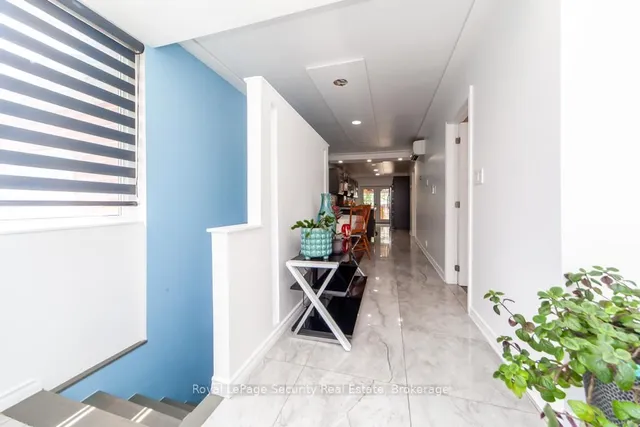 Additional image 4 of 44 Woodgate Dr