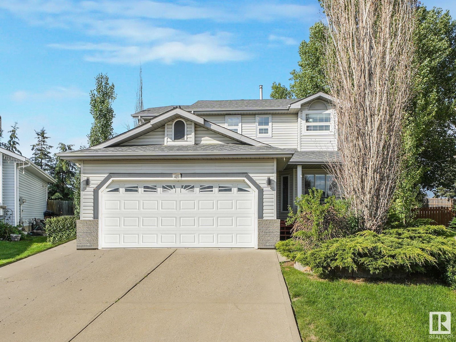 425 JENNINGS BAY NW|Edmonton, Alberta T6L6R8