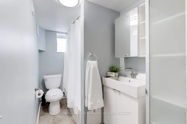 Additional image 36 of 550 Hughson St