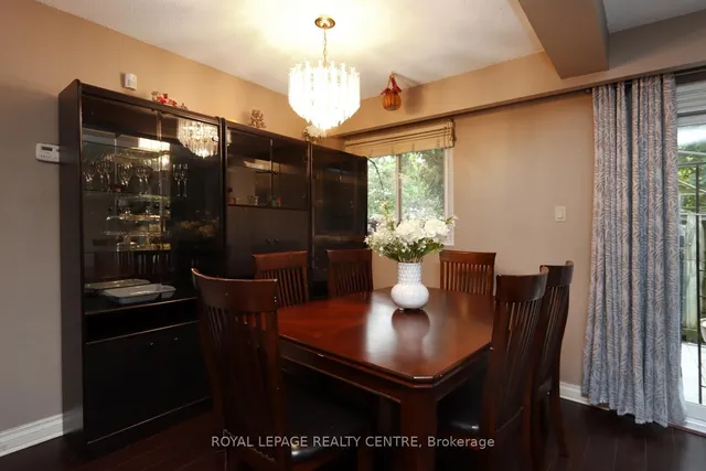 房产图片 8 - 444 Silverstone Dr 单元 11