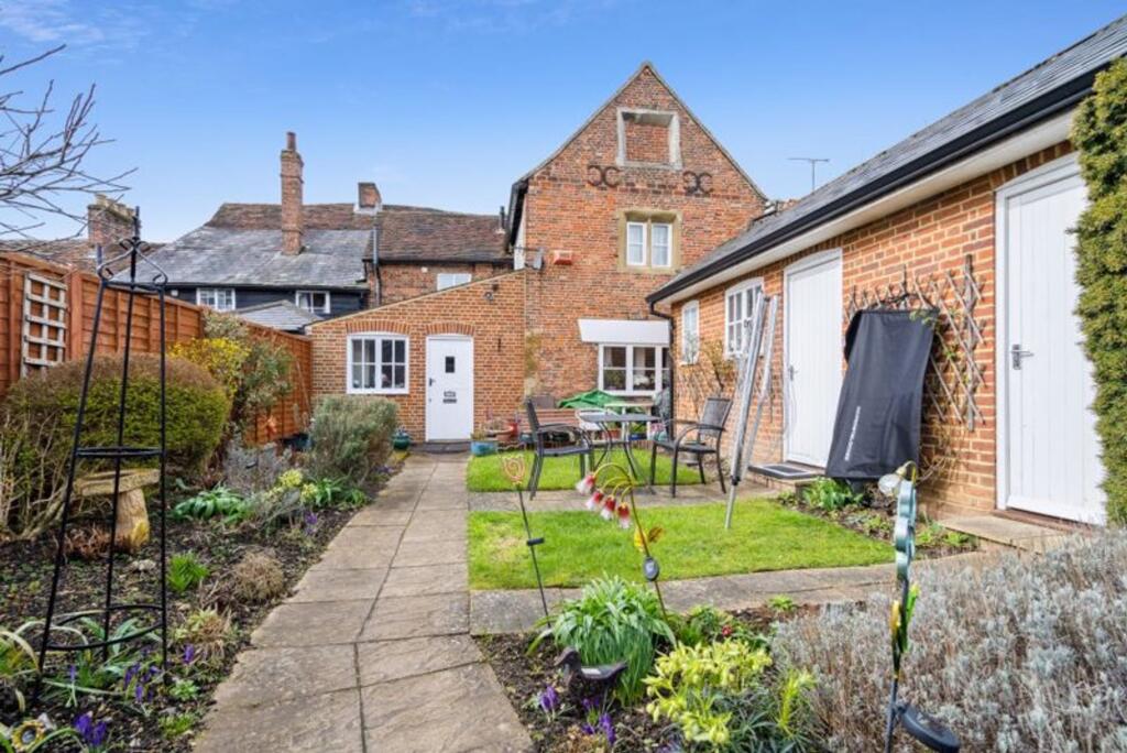 Additional image 10 of High Street, Redbourn, AL3