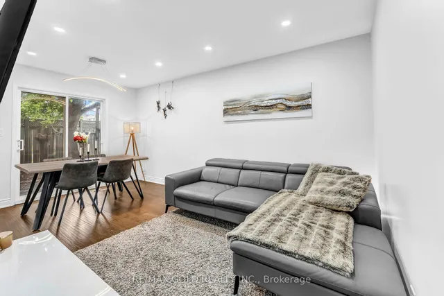 Additional image 26 of 90 Mooregate Cres Unit 34
