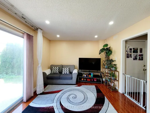 Additional image 20 of 21 Tulip Dr