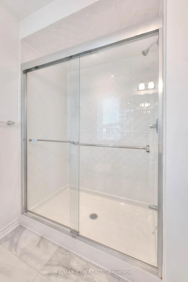 Additional image 31 of 22 Saxony St