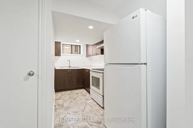 Additional image 26 of 29 Juanita Dr