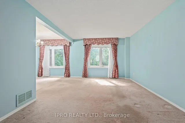Additional image 3 of 5 Greenleaf Cres