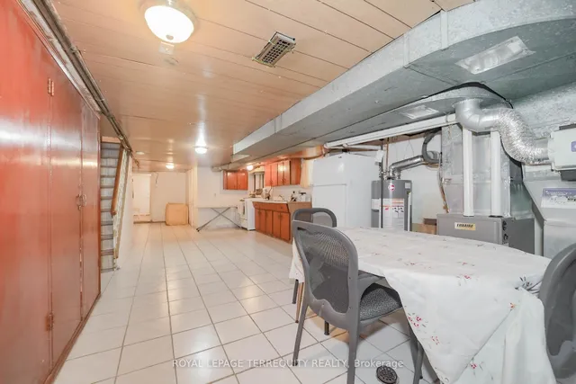 Additional image 34 of 12 Earlscourt Ave