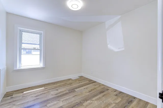 Additional image 17 of 178 Cloverdale Ave