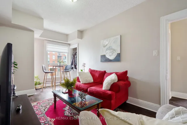 Additional image 18 of 22 Aikman Ave