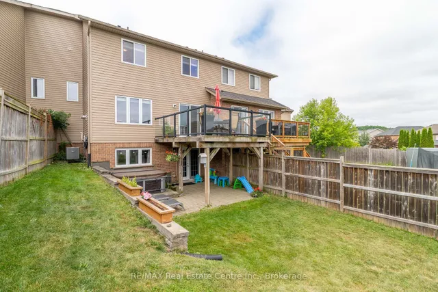 Additional image 45 of 939 Zeller Cres