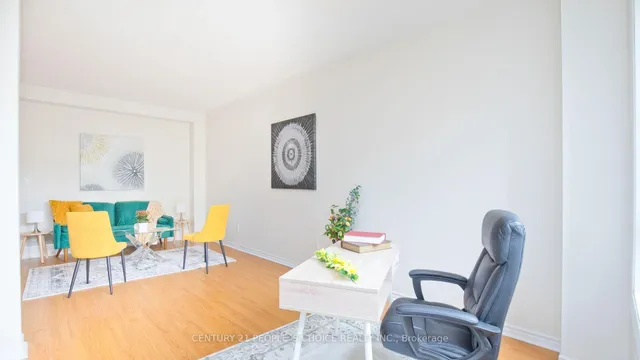 Additional image 15 of 74 EASTVIEW Gate