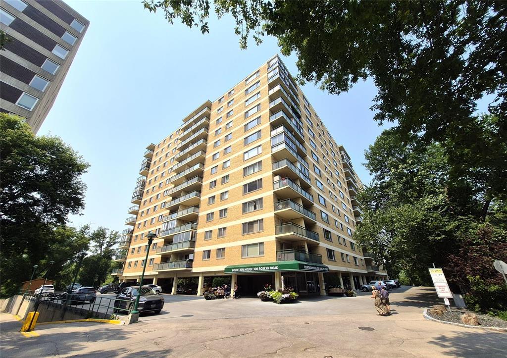 3G 300 Roslyn Road|Winnipeg, Manitoba R3L0H4