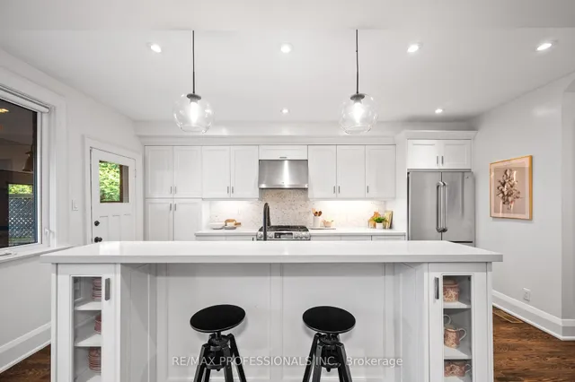 Additional image 12 of 61 Evans Ave