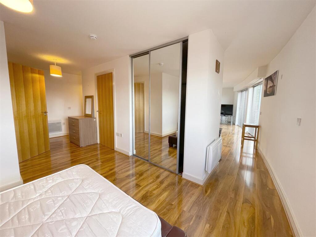 Additional image 8 of Islington Gates, 4 Fleet Street