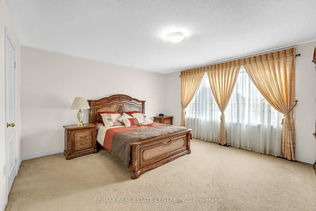 Additional image 26 of 18 Kawana Rd