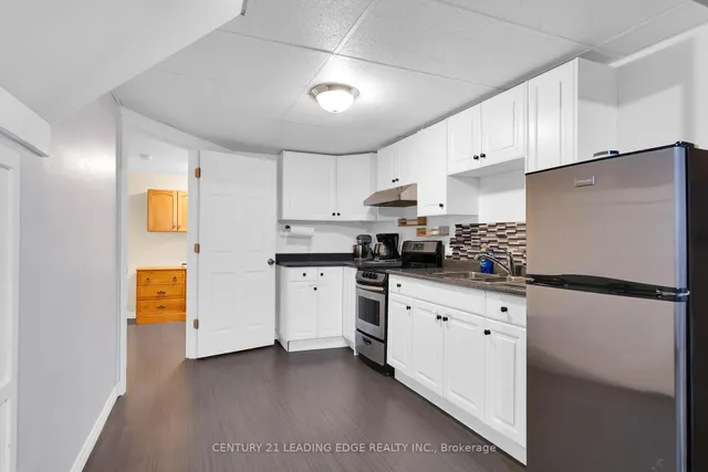 Additional image 36 of 47 Farmhill Crt