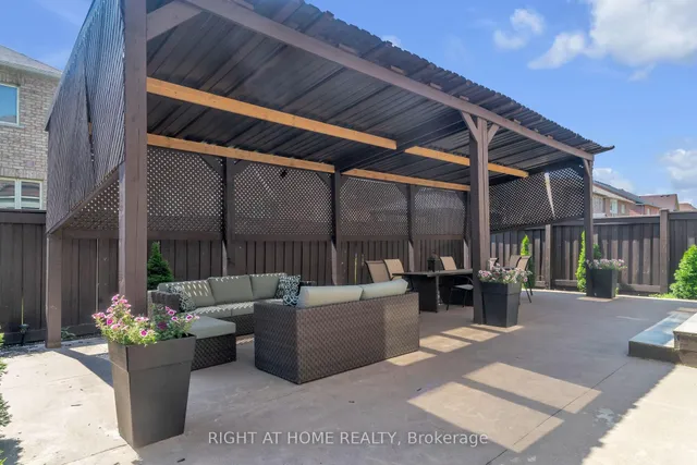 Additional image 43 of 39 Walbrook Rd