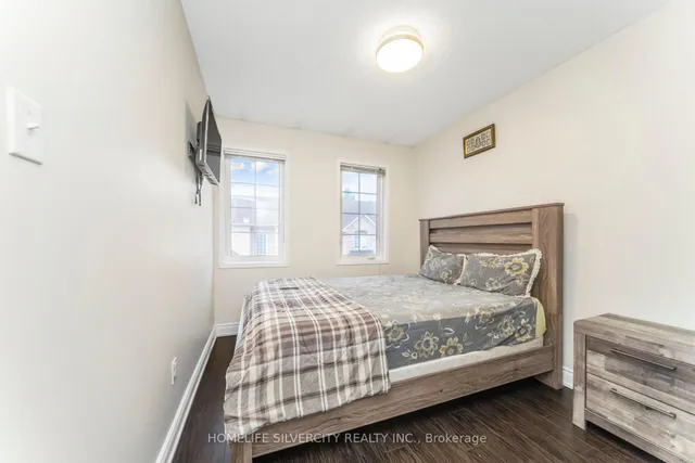 Additional image 34 of 91 Bernard Ave