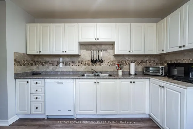 房产图片 15 - 150 东24街