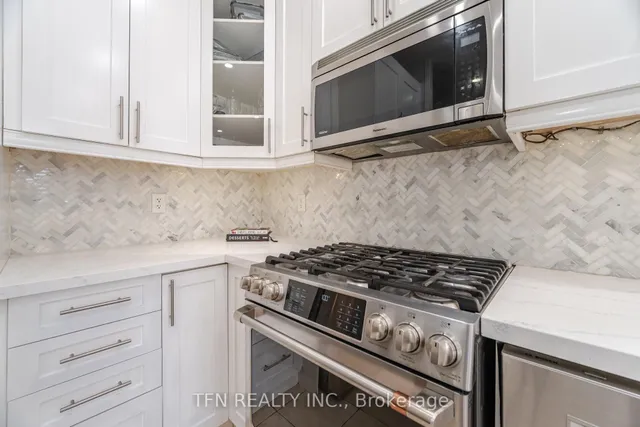 Additional image 36 of 51 Portrush Tr