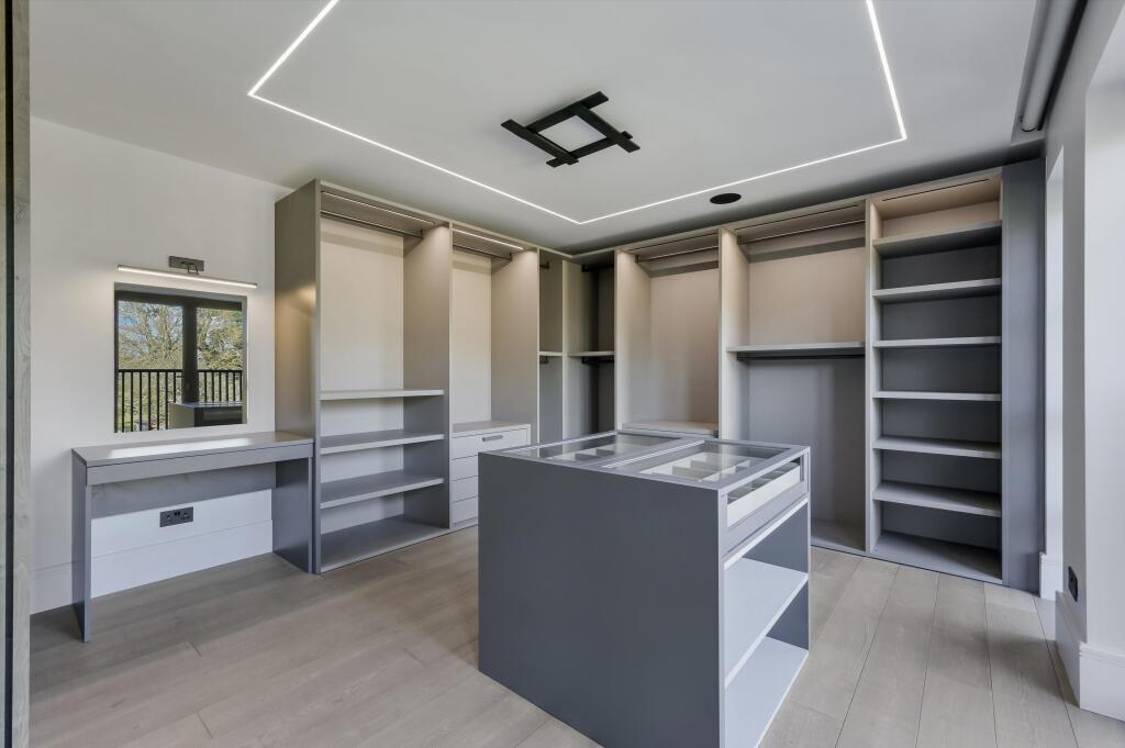 Additional image 39 of Brookmans Avenue, Brookmans Park, Hatfield, Hertfordshire, AL9