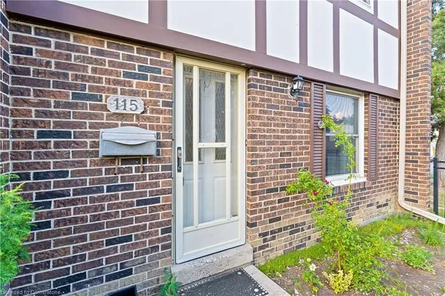 Additional image 18 of 900 Centralpark Dr Unit 115