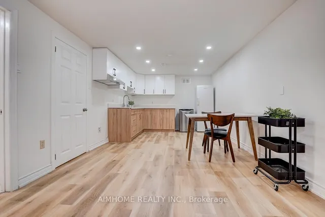 Additional image 31 of 238 KENT Cres