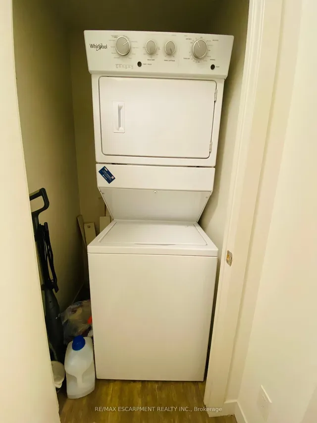 房产图片 28 - 加拿大伯灵顿Fairview街2087号504单元