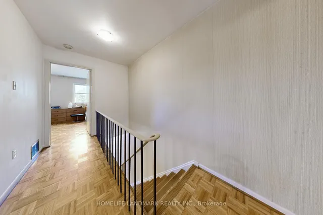 Additional image 20 of 32 L'amoreaux Dr