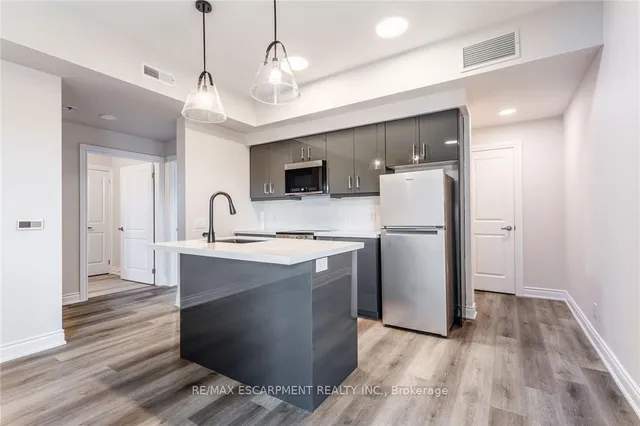 房产图片 5 - 261 KING街 301单元 - 3A