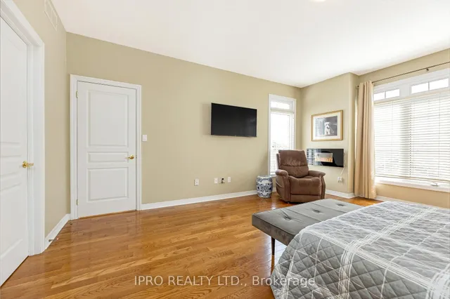 Additional image 14 of 165 Chandos Dr Unit 18