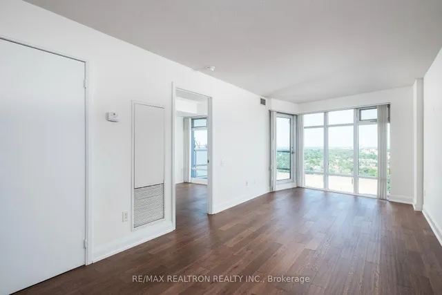 Additional image 12 of 2181 Yonge St Unit 2706