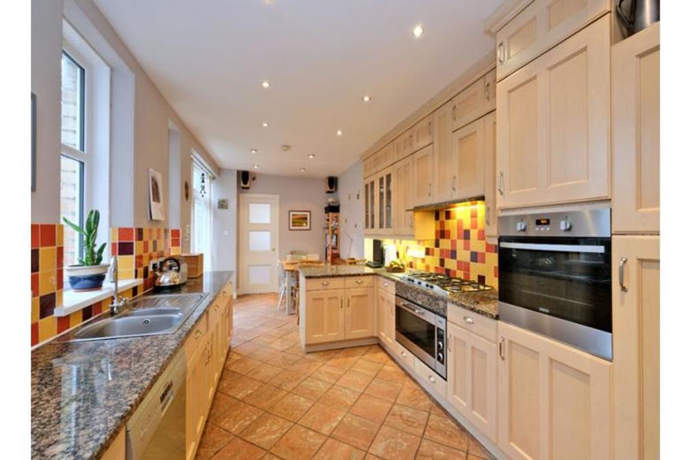 Additional image 4 of Beaconsfield Place, Aberdeen, AB15