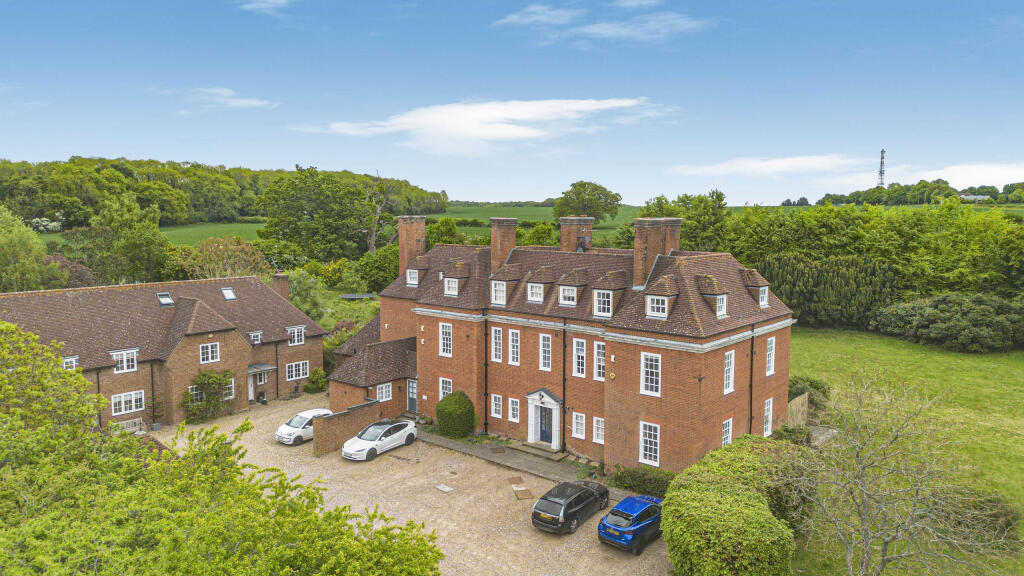 Additional image 50 of Fairshot Court, Woodcock Hill, Sandridge, St. Albans, Hertfordshire