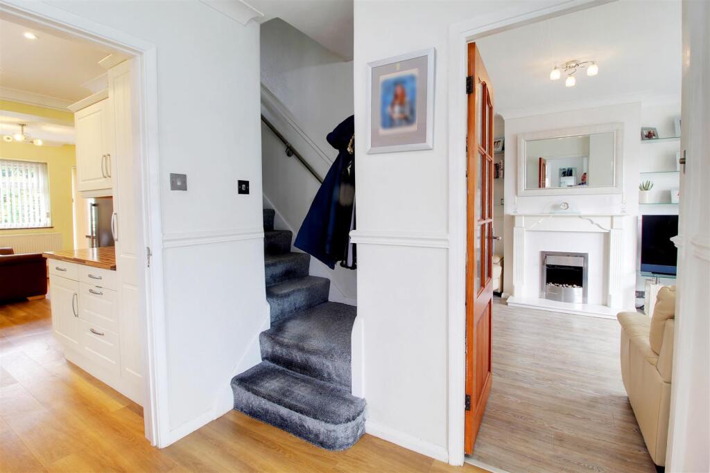 Additional image 14 of Oaklands Avenue, Brookmans Park