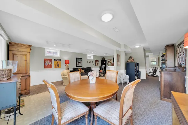 房产图片 43 - 12 Vance Cres