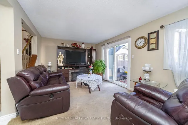 Additional image 20 of 30 Hardcastle Crt