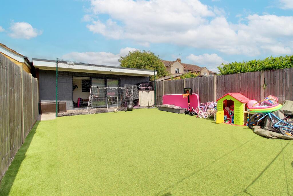 Additional image 9 of Huggins Lane, Welham Green