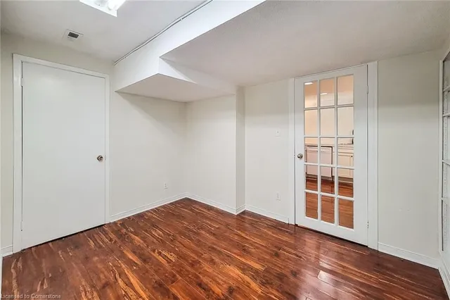 Additional image 11 of 35 Cloke Crt