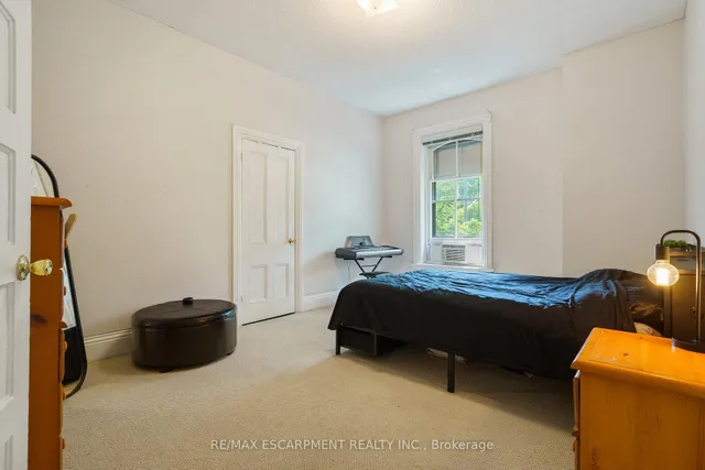 Additional image 31 of 275 Cumberland Ave